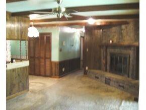 FRAMILY ROOM W DECK ACCESS