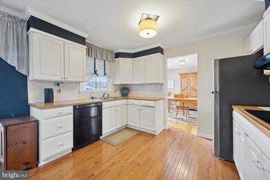 2228 Lancashire Dr, Wilmington, DE 19810 - photo 7