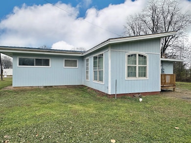 8346 Old Highway 50, Flora, IL 62839 - photo 3