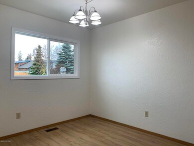 Dining Rm - Painted Trim