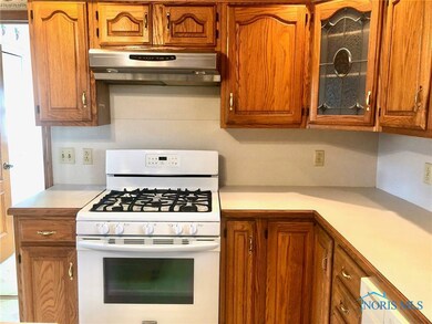 21490 Holts Rd E, Genoa, OH 43430 - photo 4