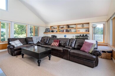 809 Pinnacle Rd, Stowe, VT 05672 - photo 6