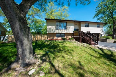 17102 Elm Dr, Hazel Crest, IL 60429 - photo 4