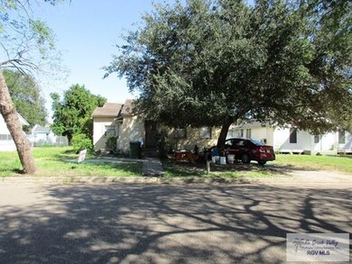 621 S Missouri Ave, Weslaco, TX 78596 - photo 2