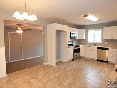 2601 SW Indian Trail, Topeka, KS 66614 - photo 2