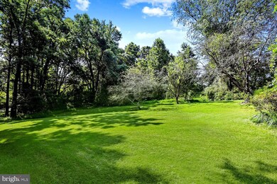 708 Pinewood Dr, Annapolis, MD 21401 - photo 3