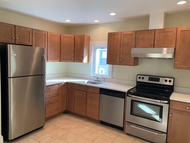 10 Oak St unit 1, Quincy, MA 02169 - photo 4