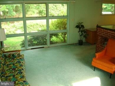 13101 Gallahan Rd, Clinton, MD 20735 - photo 3