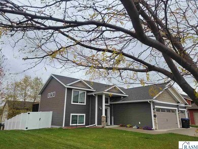 128 Timberwolf Ct, Mankato, MN 56001 - photo 2