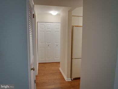 5827 Orchard Hill Ct, Clifton, VA 20124 - photo 7