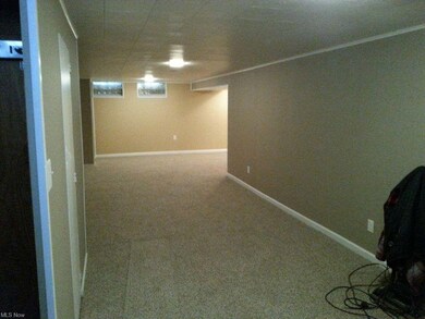 339 Gayle Dr, Sheffield Lake, OH 44054 - photo 6