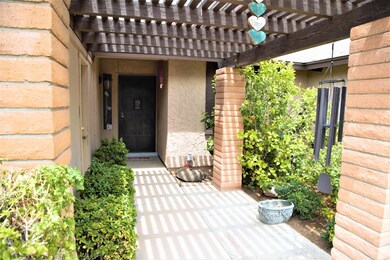 Delta entry way