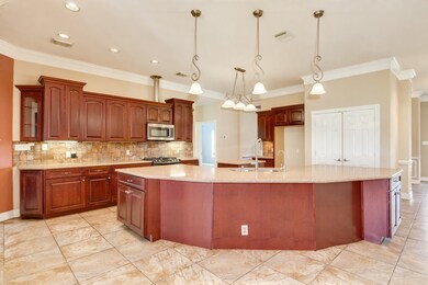720 Barrell Rd, Alvin, TX 77511 - photo 3