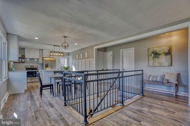 10664 Harding Rd, Laurel, MD 20723 - photo 7