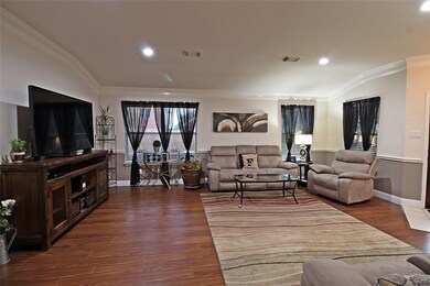 3802 Saxon Hollow Ct, Friendswood, TX 77546 - photo 6