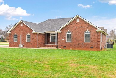 1220 Emerson Cir, Hopkinsville, KY 42240 - photo 2