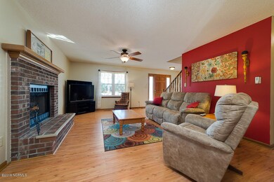 150 Guthrie Drive, Newport NC 28570  Liv