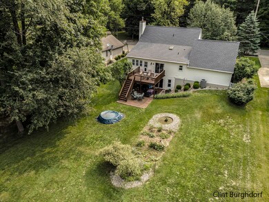 529 N Marshall Ave, Marshall, MI 49068 - photo 6