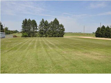This home is located on 4.3 acres of land - pictur