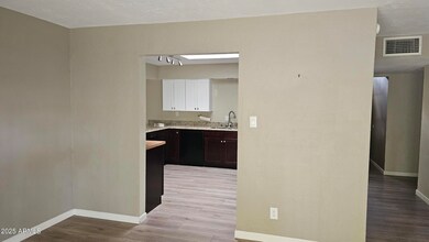 4208 E Montecito Ave, Phoenix, AZ 85018 - photo 5