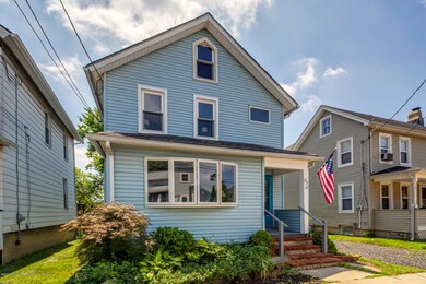 03_House Front-4