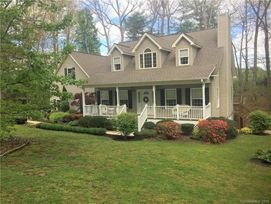 Charming Cape Cod in Mills River