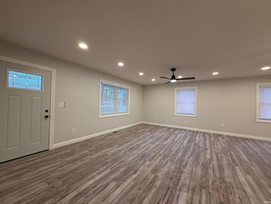 113 W Vine St, Flora, IN 46929 - photo 3