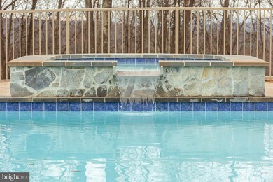 516 Reynolds Rd, Cross Junction, VA 22625 - photo 5