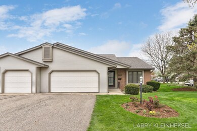 284 Harvest Ln, Holland, MI-2
