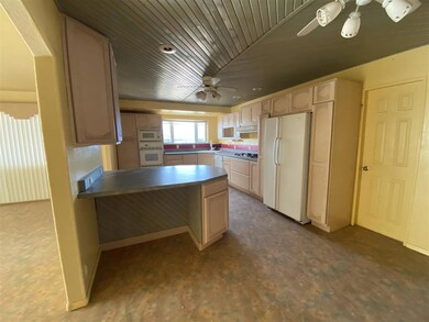 1702 Washington Ave, Alamogordo, NM 88310 - photo 3