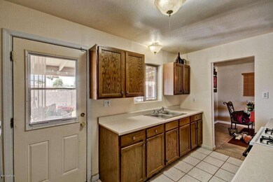 3 kitchen 1