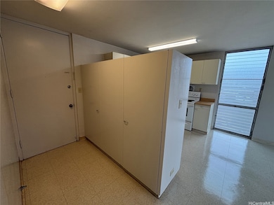 810 University Ave unit 303, Honolulu, HI 96826 - photo 2