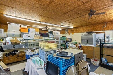 3813 Stonewall Tell Rd, Atlanta, GA 30349 - photo 7