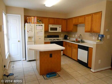 8602 Walcott Ct, Manassas, VA 20111 - photo 7