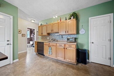 2 Blaney Ave unit 1, Peabody, MA 01960 - photo 3