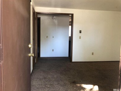 1729 Pearce St, Winnemucca, NV 89445 - photo 2