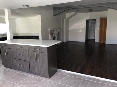 2212 Division Ave, West Palm Beach, FL 33407 - photo 2