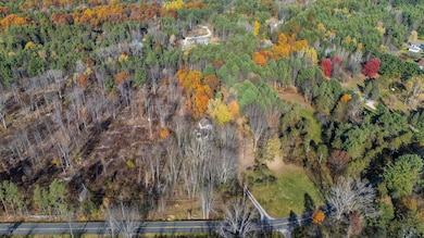 1305 E Pine River Rd, Midland, MI 48640 - photo 3