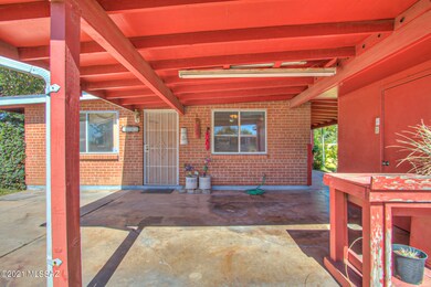 CARPORT