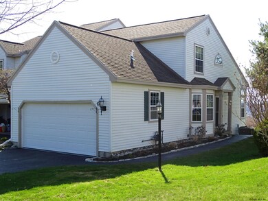 17 Pond Ln, Troy, NY 12182 - photo 2