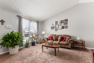 [004] 926 Robmeyer Dr, Columbus