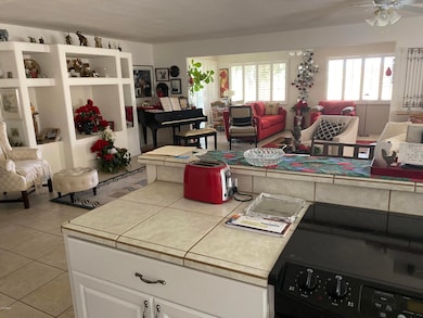 18633 N Conestoga Dr unit 50, Sun City, AZ 85373 - photo 7