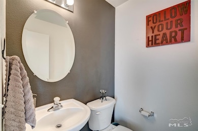 8790 Sunset Breeze Dr, Reno, NV 89506 - photo 4