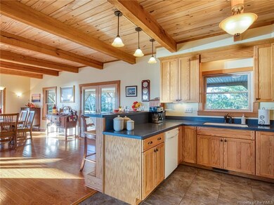 2372 Carmines Island Rd, Hayes, VA 23072 - photo 6