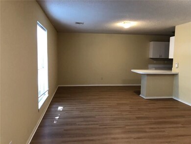 306 E Thurman St unit 3, Prairie Grove, AR 72753 - photo 2