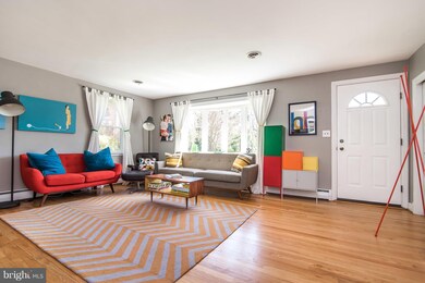 202 Elpin Dr W, Catonsville, MD 21228 - photo 6