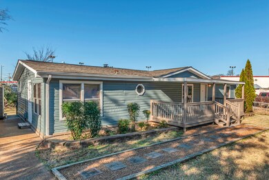 919 Locust St, Columbia, TN 38401 - photo 3