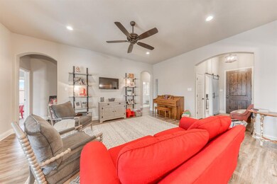 309 Paloma St, Weatherford, TX 76087 - photo 7