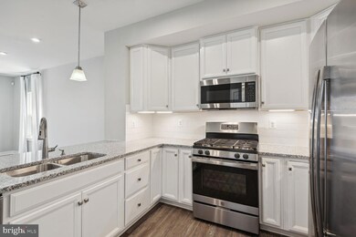 10138 American Pharoah Ln unit A, Laurel, MD 20723 - photo 6