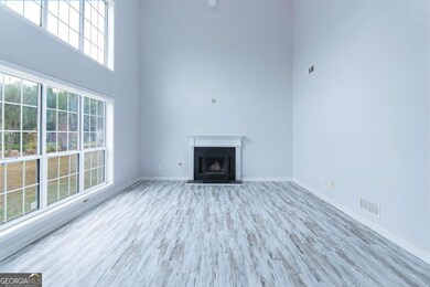 7513 Cole Ln, Atlanta, GA 30349 - photo 5